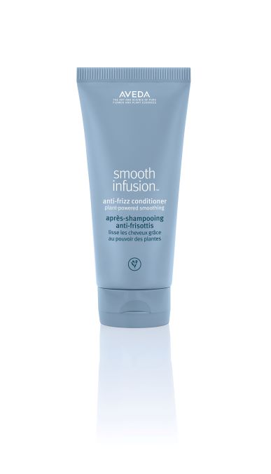 SI - hárnæring sem sléttir yfirborð hársins - Smooth Infusion hárnæring